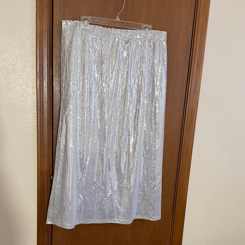 Elegant Silver Sequin Skirt sz L Party Resort Romantic
